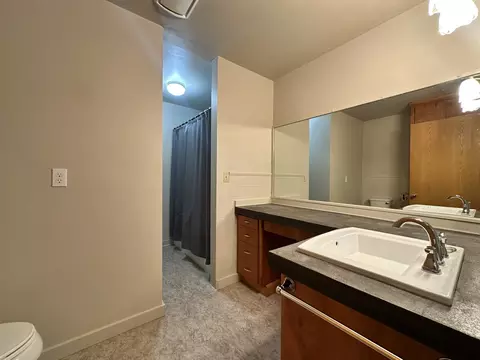 Bath - 417 River Ave E, Ryegate, MT 59074 photo 2 of 3