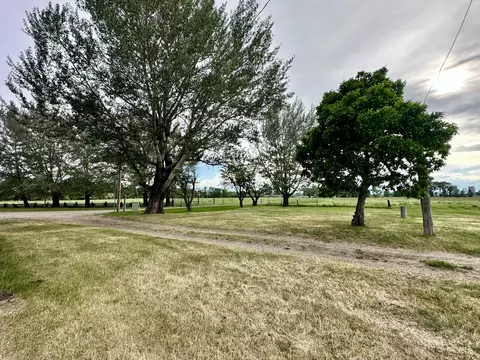 Exterior - 417 River Ave E, Ryegate, MT 59074 photo 3 of 10