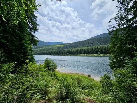 39 Hay Ln, Noxon, MT 59853
