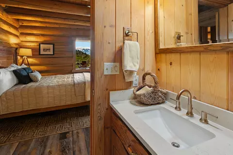Bath - 42 E L M Ranch Rd, Ennis, MT 59729 photo 6 of 10