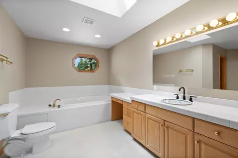 Bath - 349 Echo Chalet Dr, Bigfork, MT 59911 photo 1 of 5