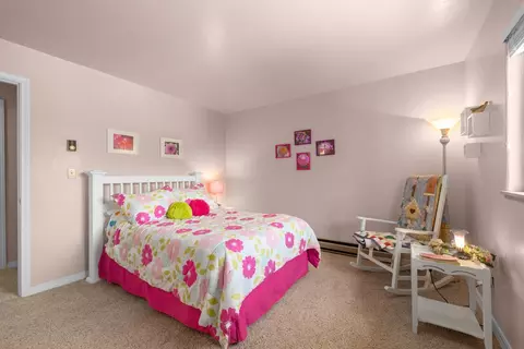 Bedroom - 2229 Glen Lake Rd, Eureka, MT 59917 photo 4 of 8