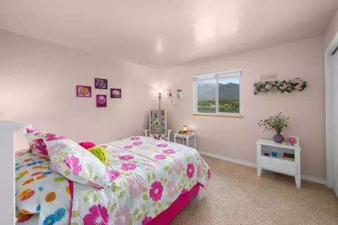 Bedroom - 2229 Glen Lake Rd, Eureka, MT 59917 photo 3 of 8