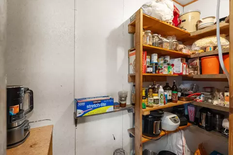 Kitchen - 651 Milty Ln, Hamilton, MT 59840 photo 2 of 2