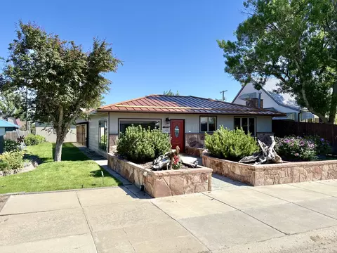 134 W Quincy Ave, Chester, MT 59522
