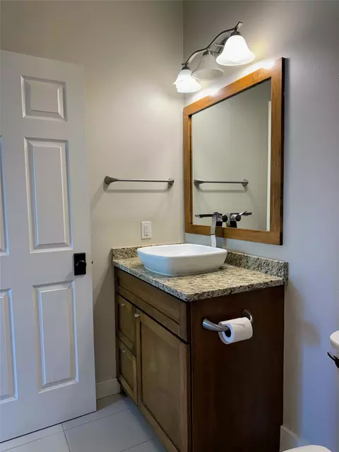 Bath - 7590 Kingpost Loop, Helena, MT 59602 photo 6 of 8