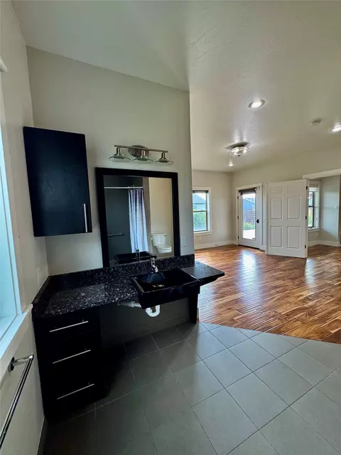 Bath - 7590 Kingpost Loop, Helena, MT 59602 photo 2 of 8