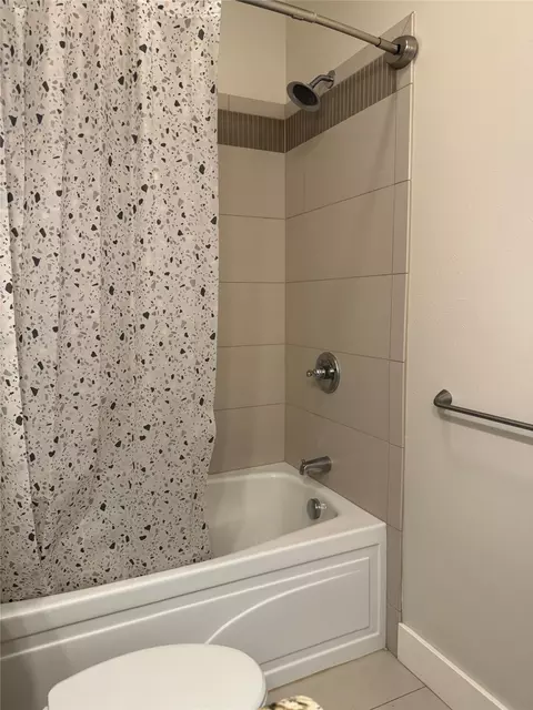 Bath - 7590 Kingpost Loop, Helena, MT 59602 photo 5 of 8