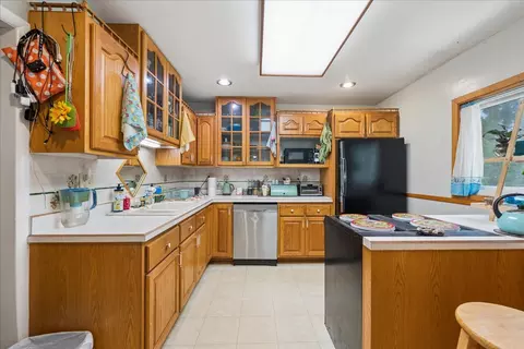 Kitchen - 480 Egan Rd, Kalispell, MT 59901 photo 3 of 7