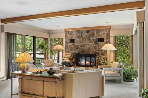 Living - 147 Golf Ter, Bigfork, MT 59911 photo 2 of 8