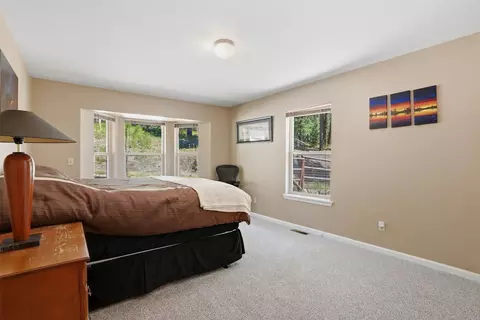 Bedroom - 2108 Silver Ridge Rd, Hamilton, MT 59840 photo 4 of 7