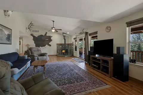 Living - 2108 Silver Ridge Rd, Hamilton, MT 59840 photo 3 of 3