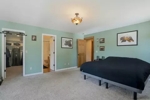 Bedroom - 2108 Silver Ridge Rd, Hamilton, MT 59840 photo 2 of 7