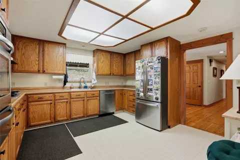 Kitchen - 2108 Silver Ridge Rd, Hamilton, MT 59840 photo 1 of 3