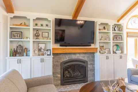 Living - 77 Golf Ter, Bigfork, MT 59911 photo 3 of 4