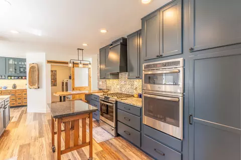 Kitchen - 77 Golf Ter, Bigfork, MT 59911 photo 1 of 6