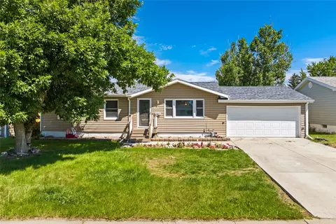617 34th Ave NE, Great Falls, MT 59404