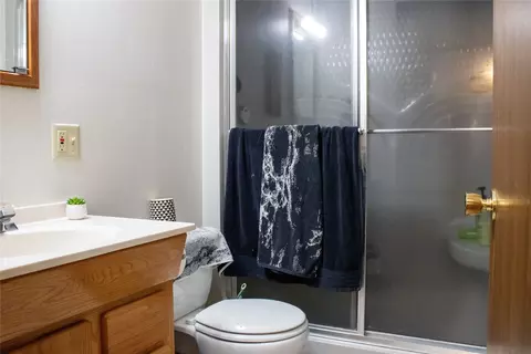 Bath - 313 N Cherry St, Townsend, MT 59644 photo 4 of 5