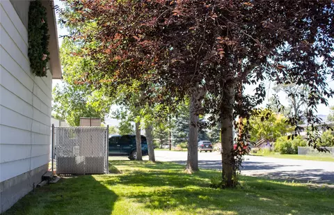Exterior - 313 N Cherry St, Townsend, MT 59644 photo 4 of 11