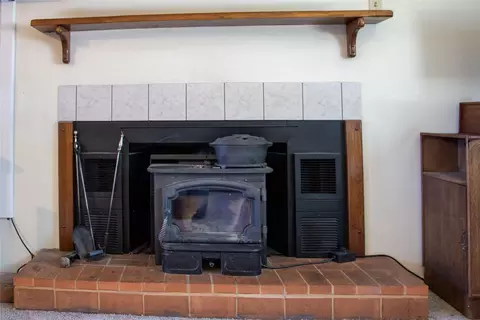 Living - 313 N Cherry St, Townsend, MT 59644 photo 5 of 5