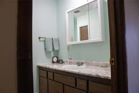 Bath - 313 N Cherry St, Townsend, MT 59644 photo 3 of 5