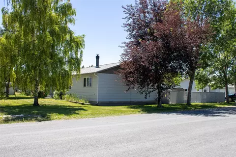 Exterior - 313 N Cherry St, Townsend, MT 59644 photo 2 of 11