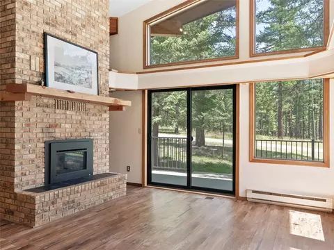 Living - 45 Ridge Ln, Eureka, MT 59917 photo 3 of 8