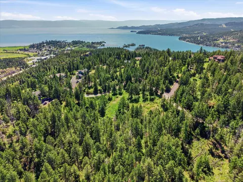 131 Valley Vista Dr, Somers, MT 59932