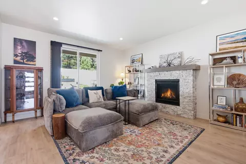 Living - 521 Eagle Valley Dr, Kalispell, MT 59901 photo 1 of 1