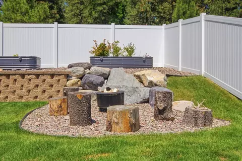 Exterior - 521 Eagle Valley Dr, Kalispell, MT 59901 photo 2 of 7