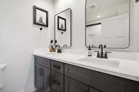 Bath - 521 Eagle Valley Dr, Kalispell, MT 59901 photo 4 of 4