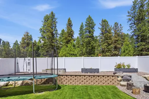 Exterior - 521 Eagle Valley Dr, Kalispell, MT 59901 photo 3 of 7