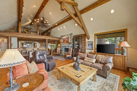 Living - 13471 Albright Ln, Bigfork, MT 59911 photo 2 of 7