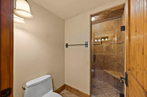 Bath - 13471 Albright Ln, Bigfork, MT 59911 photo 5 of 10