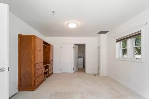 Bedroom - 317 S Cleveland St, Boulder, MT 59632 photo 1 of 6