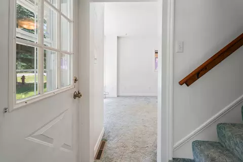 Entry Way - 317 S Cleveland St, Boulder, MT 59632 photo 3 of 5