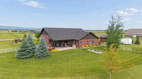 Exterior - 1620 Moon Bow Loop, Kalispell, MT 59901 photo 2 of 4