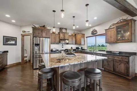 Kitchen - 1620 Moon Bow Loop, Kalispell, MT 59901 photo 2 of 3