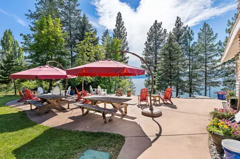 Exterior - 338 Flathead Lodge Rd, Bigfork, MT 59911 photo 10 of 22