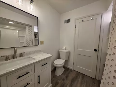 Bath - 105 2nd Ave NW, Dutton, MT 59433 photo 2 of 3