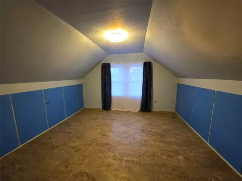 Bedroom - 105 2nd Ave NW, Dutton, MT 59433 photo 5 of 6
