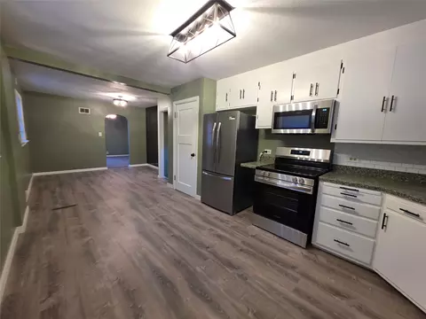 Kitchen - 105 2nd Ave NW, Dutton, MT 59433 photo 3 of 4