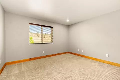 Bedroom - 2727 Buffalo Trail Rd, Molt, MT 59057 photo 2 of 2