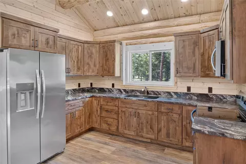 Kitchen - 84 Dead End Way, Libby, MT 59923 photo 1 of 3