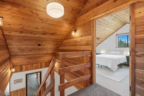 Entry Way - 217 Lower Rainbow Rd, Bozeman, MT 59718 photo 10 of 10