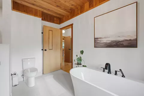 Bath - 217 Lower Rainbow Rd, Bozeman, MT 59718 photo 5 of 8