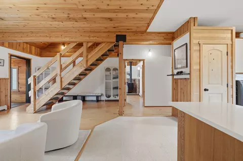 Entry Way - 217 Lower Rainbow Rd, Bozeman, MT 59718 photo 5 of 10