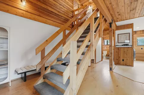 Entry Way - 217 Lower Rainbow Rd, Bozeman, MT 59718 photo 7 of 10