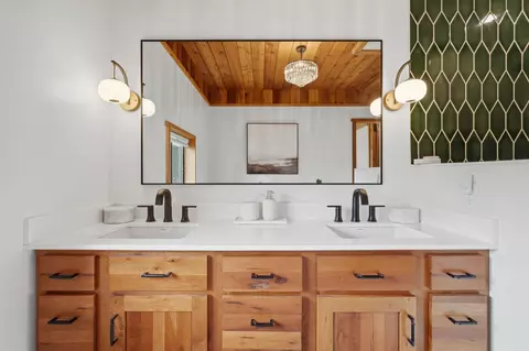 Bath - 217 Lower Rainbow Rd, Bozeman, MT 59718 photo 4 of 8