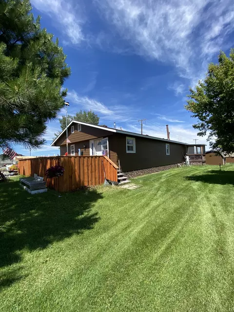 3200 Derek Rd, Helena, MT 59602